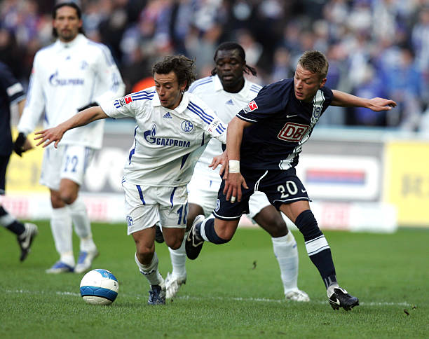 她以此激励 她以此激励